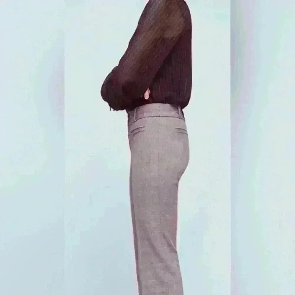 ANTHROPOLOGIE The Essential Flare Cropped Trouser in Houndstooth Grey